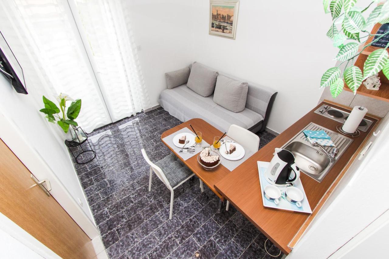 Apartmani Sanja Vodice Exteriör bild