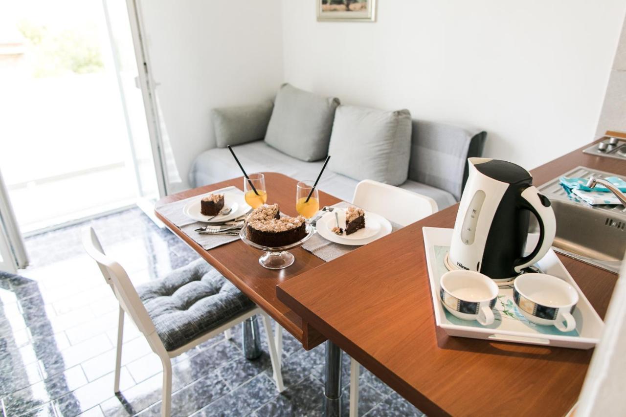 Apartmani Sanja Vodice Exteriör bild