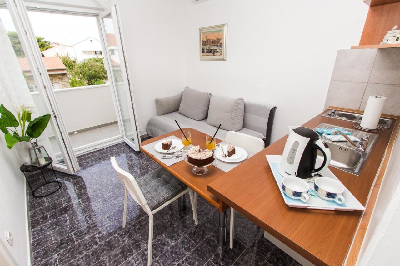 Apartmani Sanja Vodice Exteriör bild